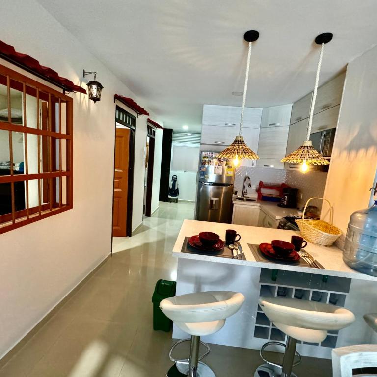 Encantadores Seis Apartamentos Modernos Cerca a Las Clinicas CQB, Imbanaco, Tequendama y San Fernando - Apartamento de 2 dormitorios - 6