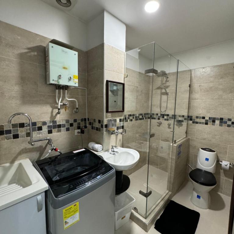 Encantadores Seis Apartamentos Modernos Cerca a Las Clinicas CQB, Imbanaco, Tequendama y San Fernando - Apartamento de 2 dormitorios - 3