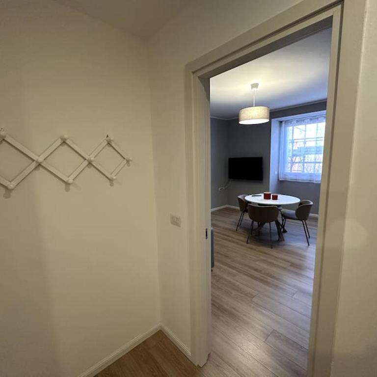 Appartamento due parcheggi e vicino metro - Appartamento con 2 Camere da Letto - 6