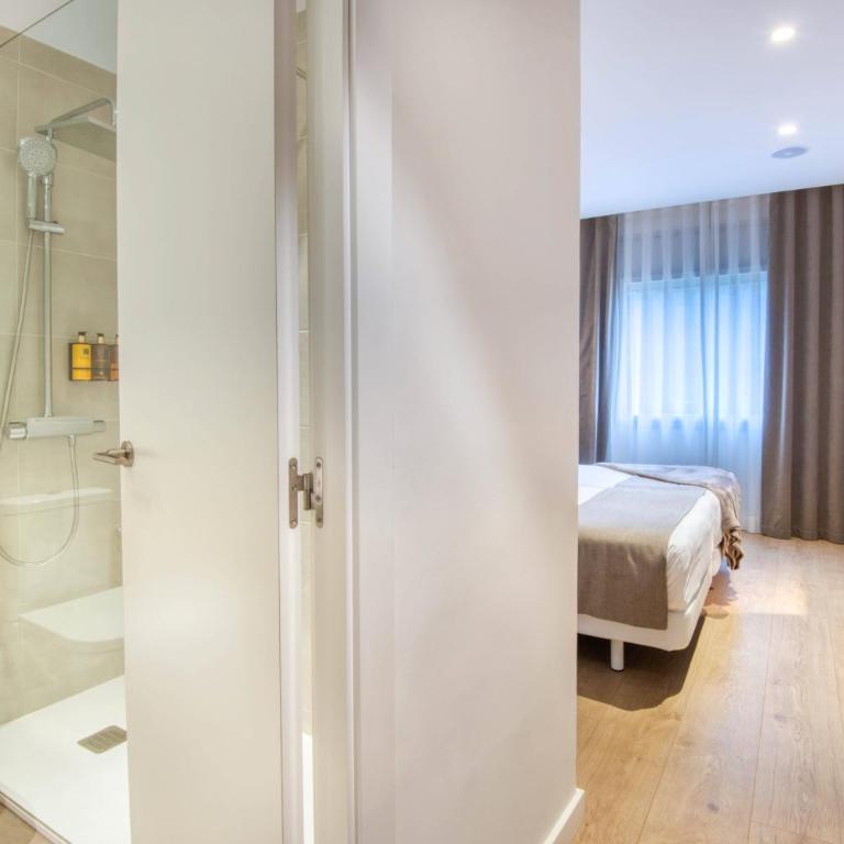 Hotel Costabella - Habitación cuádruple - 3