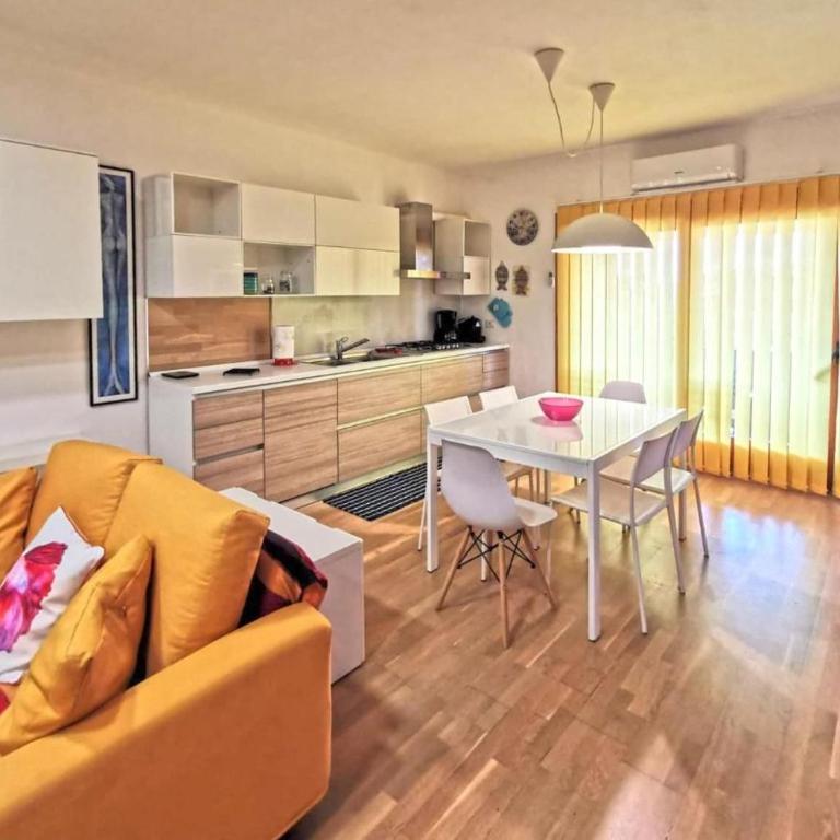 Comodo appartamento Casa Razzoli - Casa con 3 Camere da Letto - 24