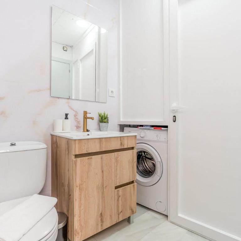 GRX Gran vía Catedral - Two-Bedroom Apartment - 10