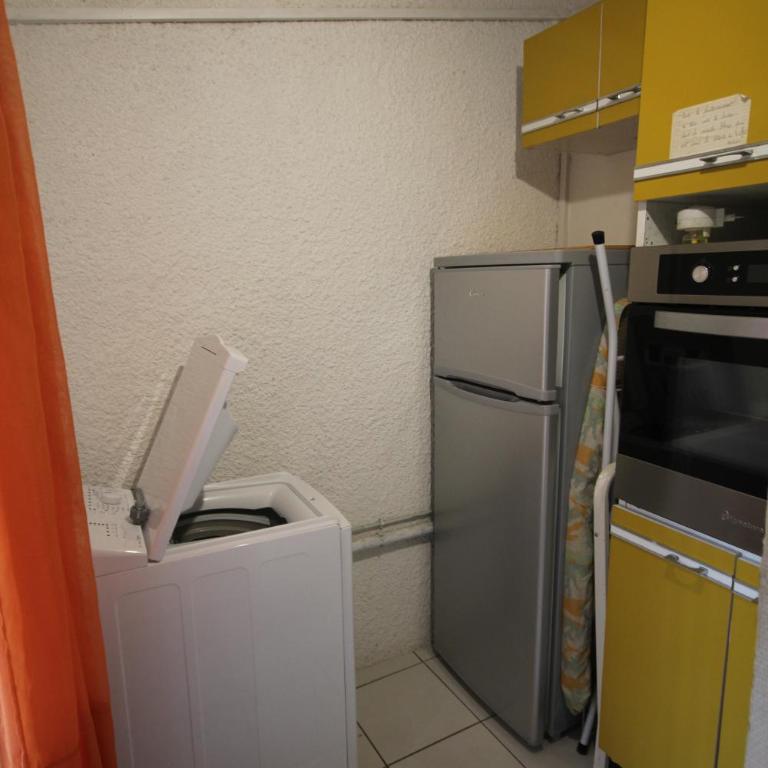 Villa 6 couchages 3 chambres terrasse ombragée parking dans résidence sécurisée piscine commune 400m de la mer LRJP93 - Maison 3 Chambres - 7