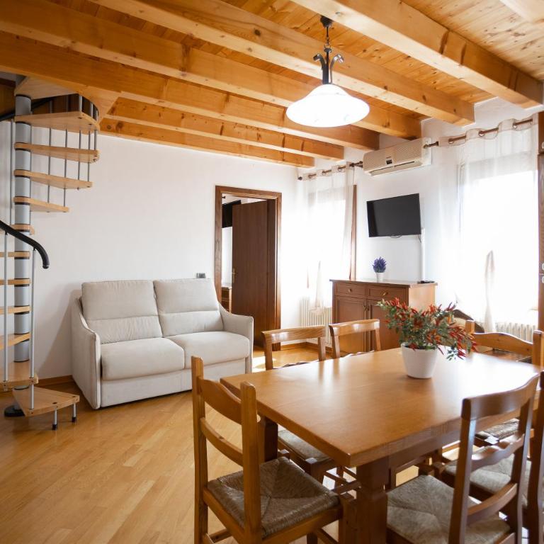 Palazzo degli Artisti - Appartamento con 2 Camere da Letto - 2