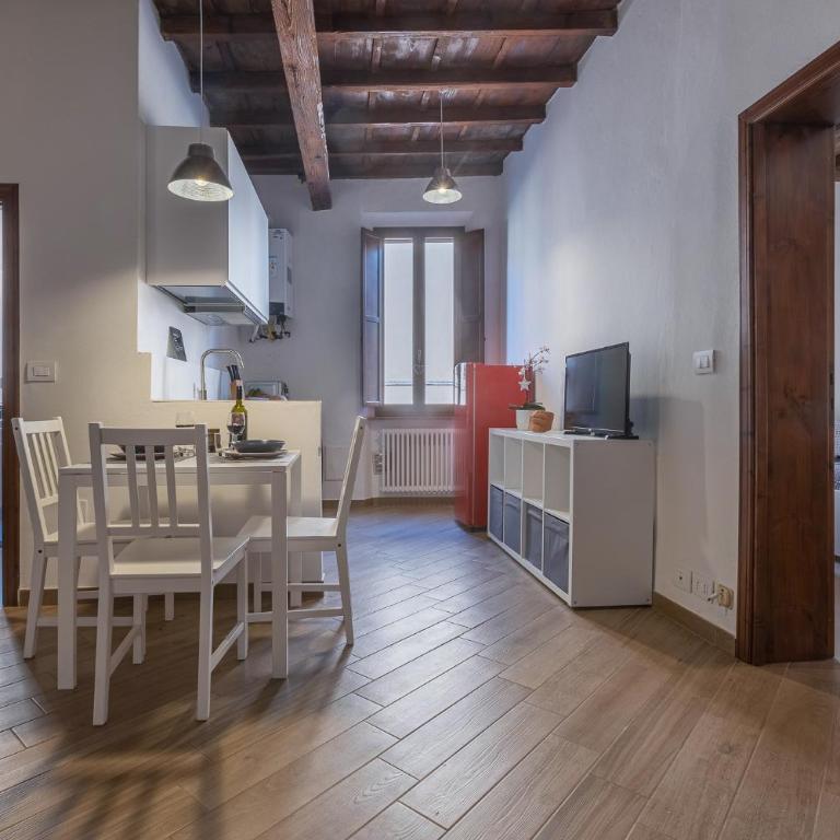 GuestHost - Nel Centro Storico Lovely Apartment - One-Bedroom Apartment - 1