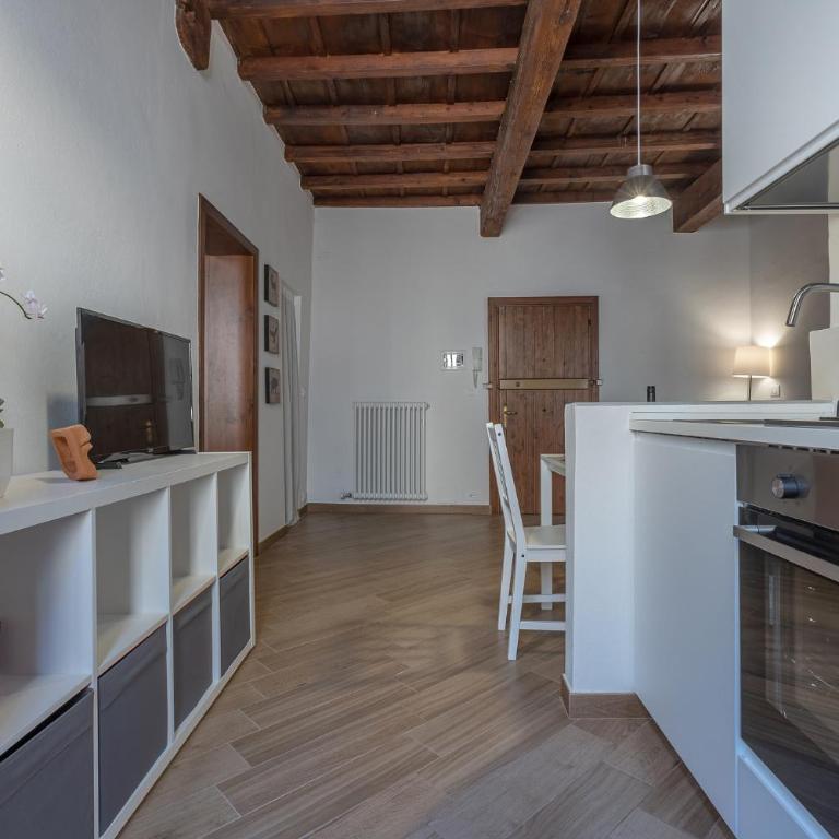 GuestHost - Nel Centro Storico Lovely Apartment - One-Bedroom Apartment - 6