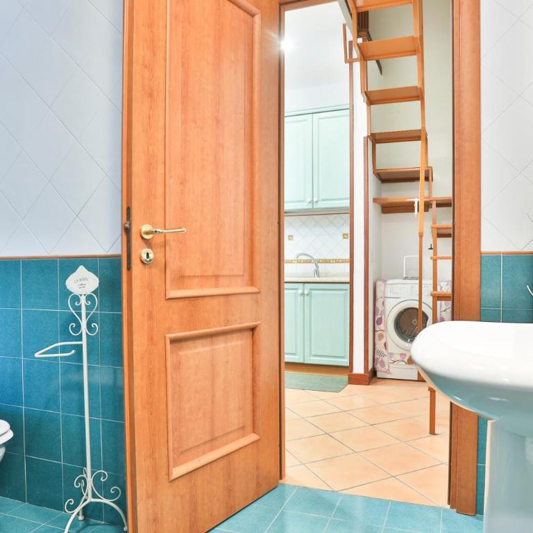 GuestHost - Chiaia Sea View Gem - One-Bedroom Apartment - 19
