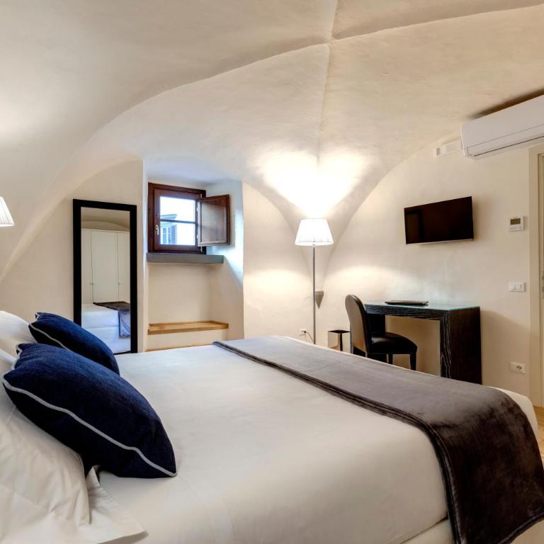 B&B Dell'Olio - Camera Familiare con Bagno Privato - 9