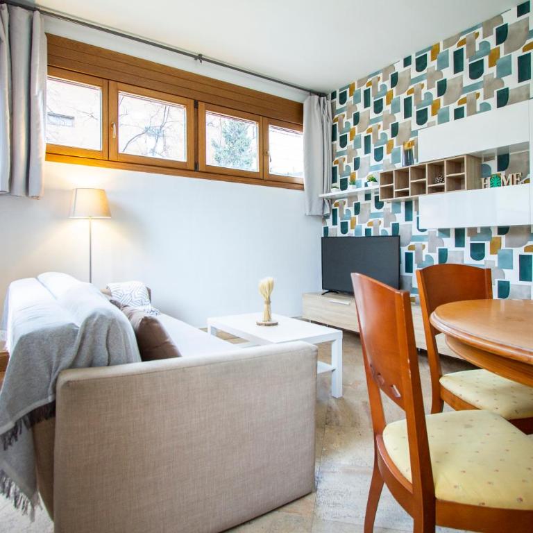 Apartamentos Villablino Arturo Soria - One-Bedroom Apartment - 2