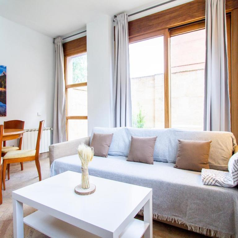 Apartamentos Villablino Arturo Soria - One-Bedroom Apartment - 1