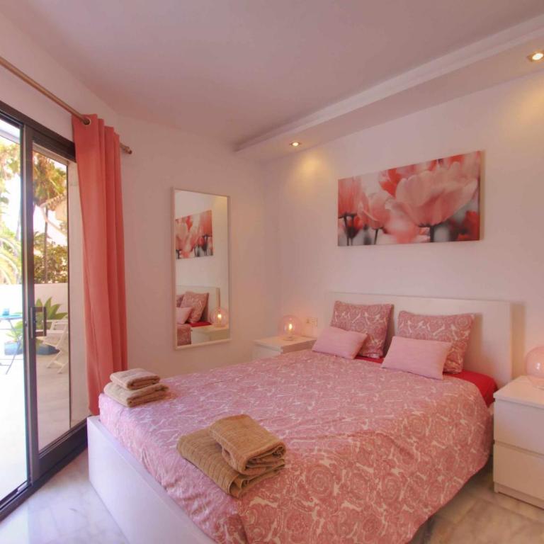 Modern Penthouse Frontline Urbanisation - Apartamento - 27