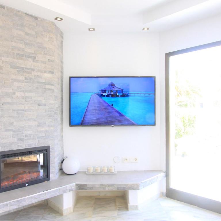 Modern Penthouse Frontline Urbanisation - Apartamento - 6