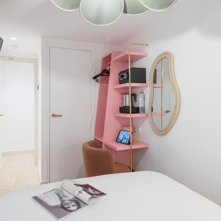 Trendy Canettes Hotel - Standard Single Room with Shower - 3
