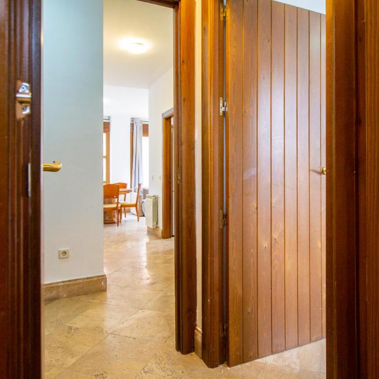 Apartamentos Villablino Arturo Soria - One-Bedroom Apartment - 28