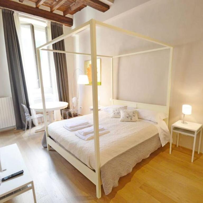 Keys of Italy - Albero 15 - Big and Small apt by Train station 2nd floor - Appartamento con 1 Camera da Letto - 1