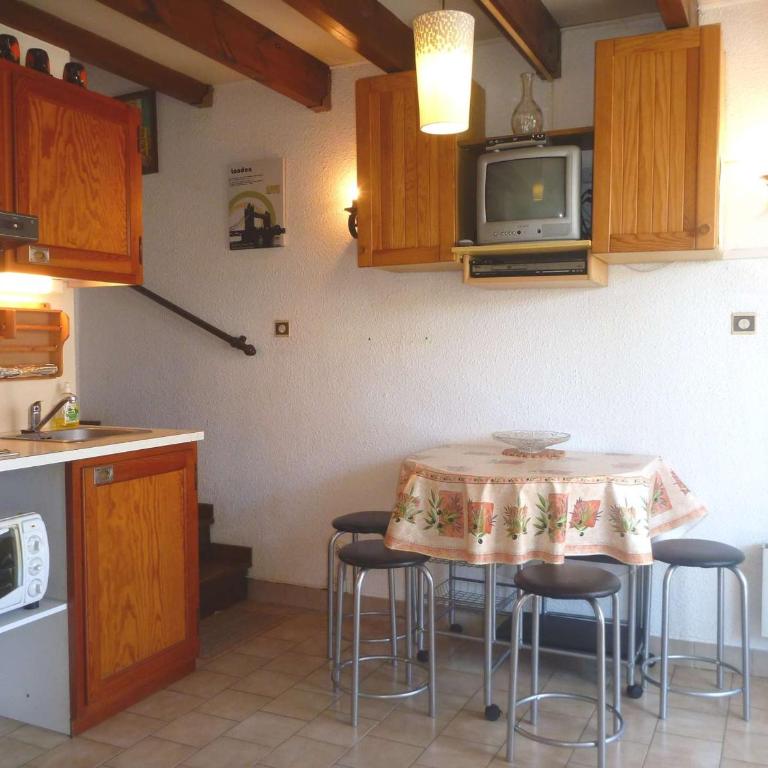 Charmante maison proche plage avec parking privé et terrasse - FR-1-387-84 - Appartamento - 3