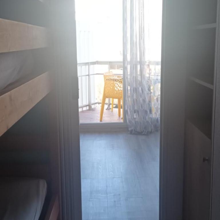 Capitelles : Studio vue mer en residence avec Piscine - Apartamento Estudio con vistas al mar - 13