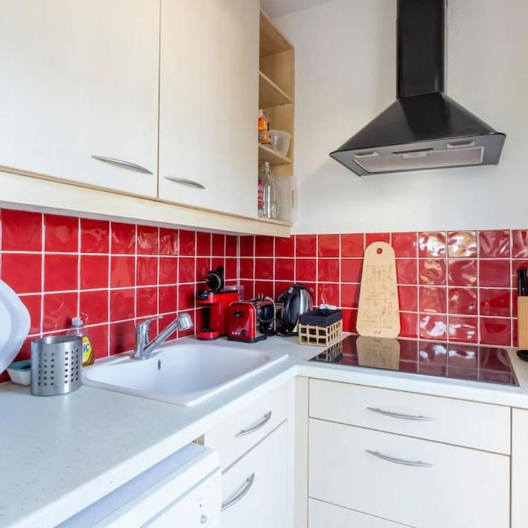 Chez Muriel - Fabuleux appartement en centre ville avec parking - One-Bedroom Apartment - 8