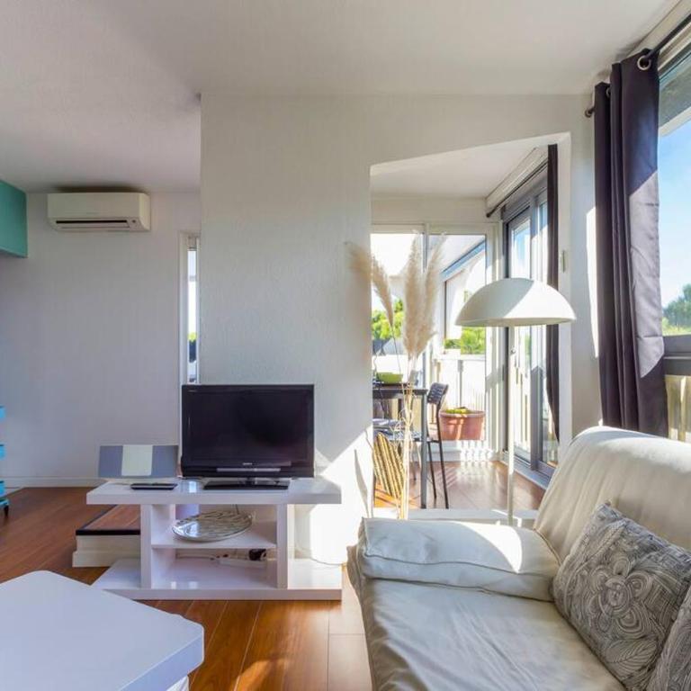 Chez Muriel - Fabuleux appartement en centre ville avec parking - One-Bedroom Apartment - 19