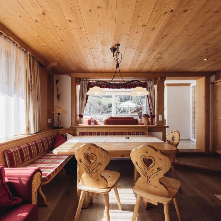 Genusshotel Vermala Montafon - Suite mit Poolblick - 6