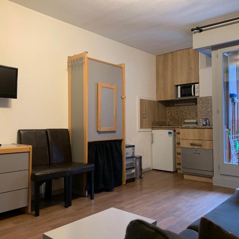 Studio 4 pers avec balcon et WIFI au centre-ville - Studio - 10