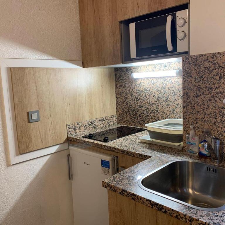 Studio 4 pers avec balcon et WIFI au centre-ville - Studio - 12