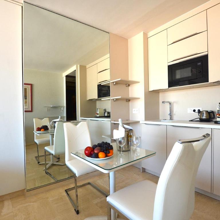 Studio Cannes Grand Hôtel Ibis avec Terrasse - Apartamento de 1 dormitorio - 4