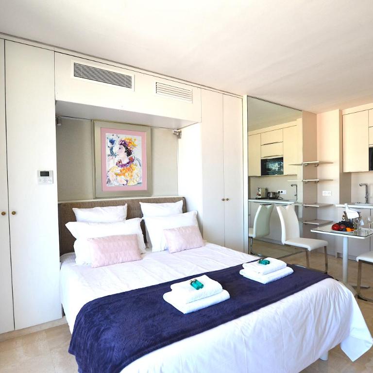 Studio Cannes Grand Hôtel Ibis avec Terrasse - Apartamento de 1 dormitorio - 2