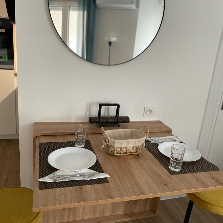Rives du Lez - Prestige - Studio Lit King-Size avec Canapé-Lit - 10