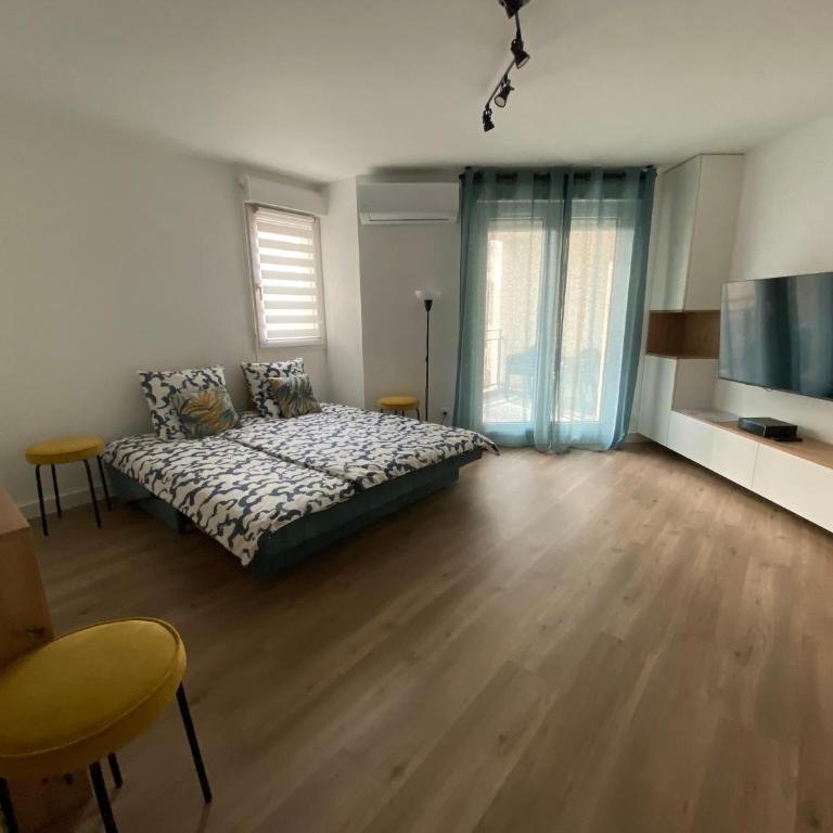 Rives du Lez - Prestige - Studio Lit King-Size avec Canapé-Lit - 15