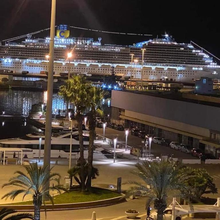 ExmA Luxury Apart Cagliari Center Reserved Parking - Appartamento - 25