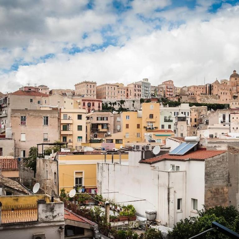 ExmA Luxury Apart Cagliari Center Reserved Parking - Appartamento - 28