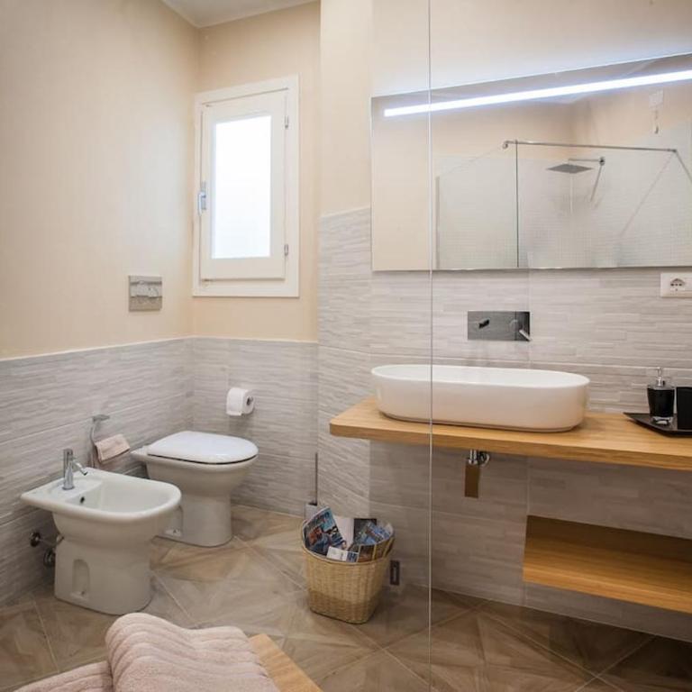 ExmA Luxury Apart Cagliari Center Reserved Parking - Appartamento - 43