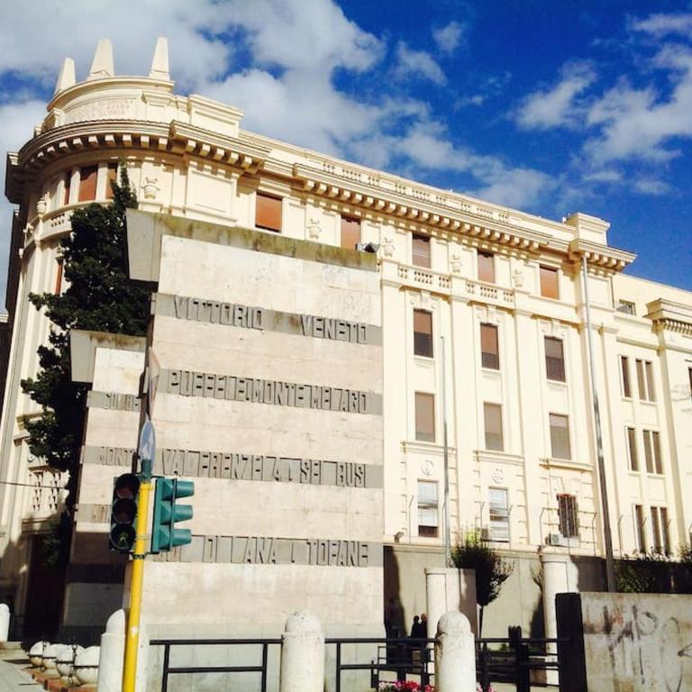 ExmA Luxury Apart Cagliari Center Reserved Parking - Appartamento - 48