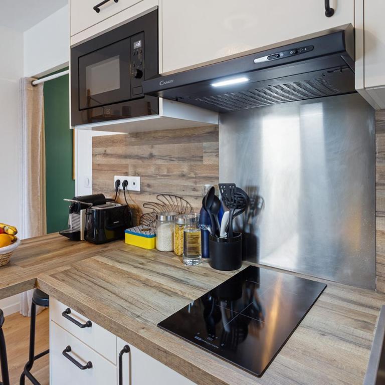 Joli studio - Parking Privé - WIFI Très Haut Débit - Au calme - Apartment mit 1 Schlafzimmer - 10