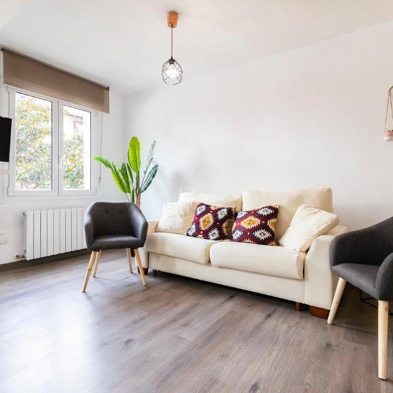 AkomodaT en apartamento luminoso junto al paseo de la ría - Two-Bedroom Apartment - 18