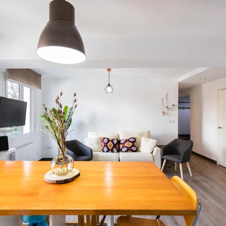 AkomodaT en apartamento luminoso junto al paseo de la ría - Two-Bedroom Apartment - 13