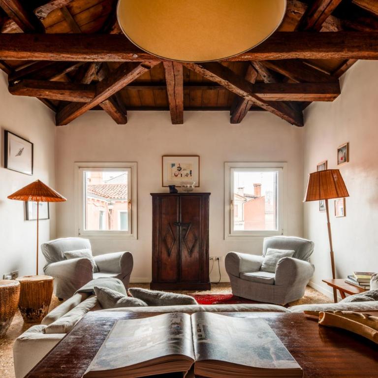 Santa Giustina Palace R&R - Two-Bedroom Apartment - 1