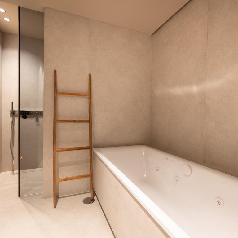 Hotel Villa Real, a member of Preferred Hotels & Resorts - Suite Grand - 3
