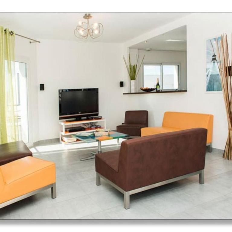Villa St Pierre bord de mer, 6 vélos, climatisation, Jacuzzi - Villa - 11