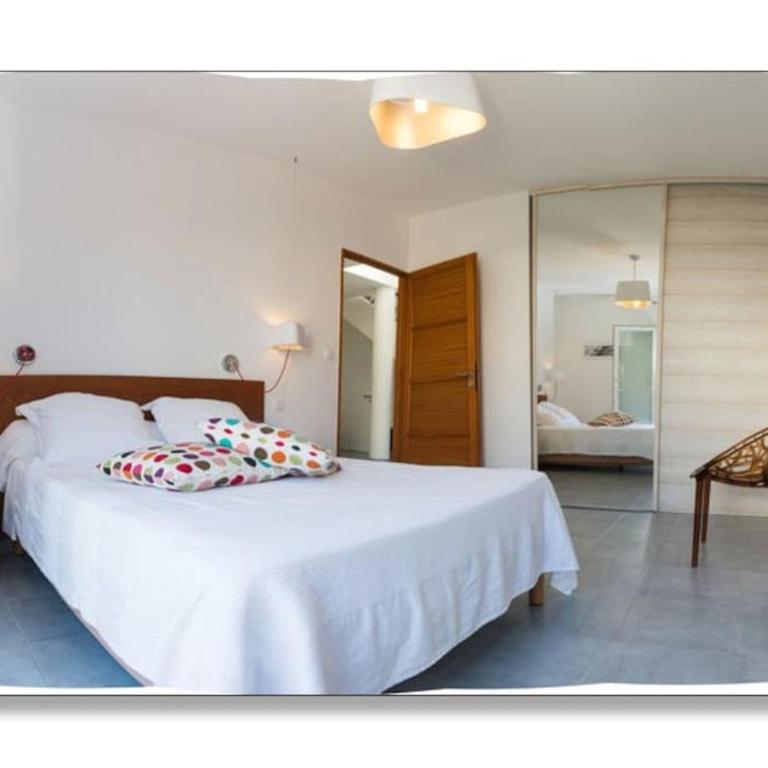 Villa St Pierre bord de mer, 6 vélos, climatisation, Jacuzzi - Villa - 22