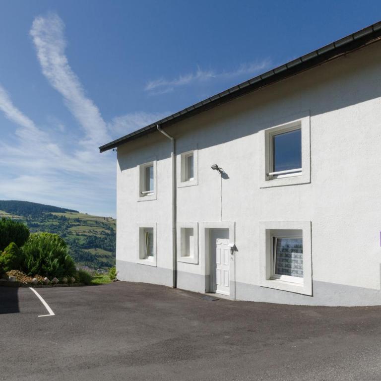 PARME Appt spacieux et calme plein sud, vue panoramique - Appartement - Rez-de-Chaussée - 13