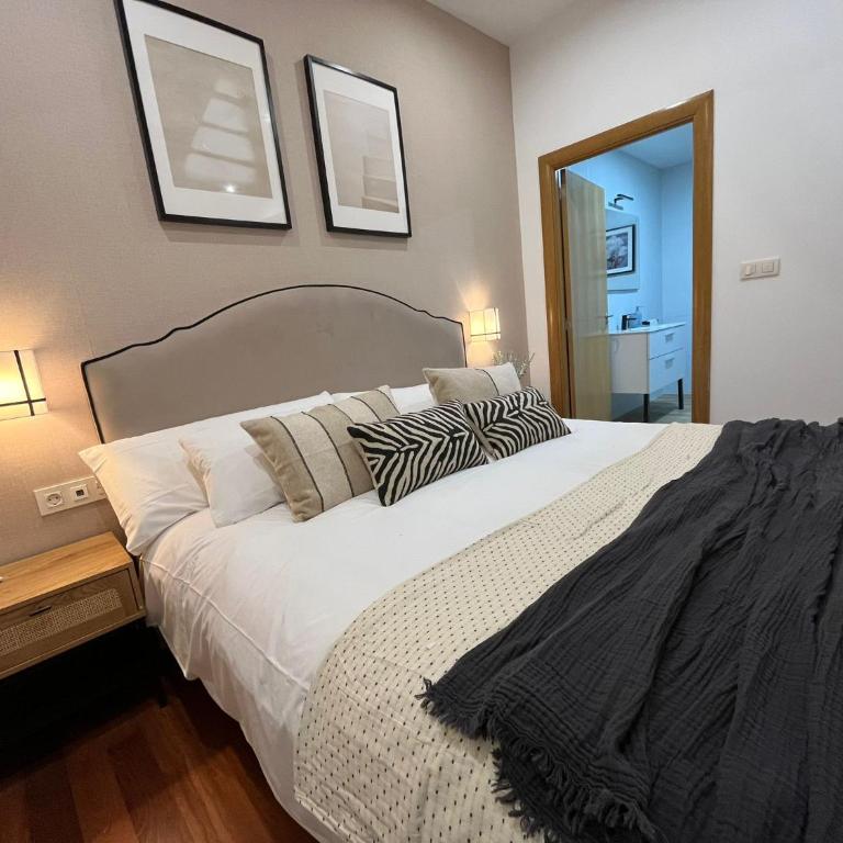 Old Town Core next to Plaza Nueva - Apartamento Superior con 3 dormitorios - 6