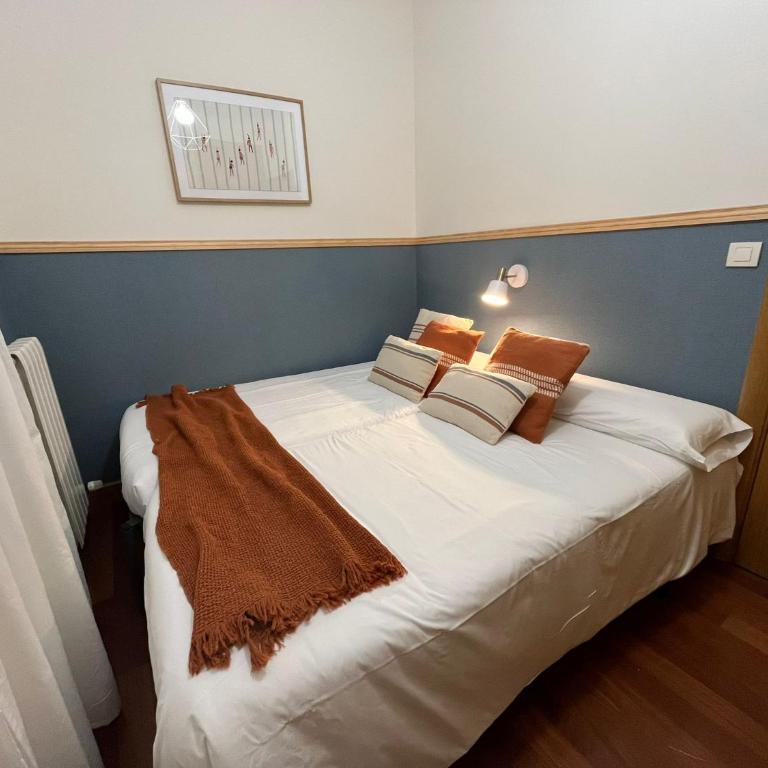 Old Town Core next to Plaza Nueva - Apartamento Superior con 3 dormitorios - 3