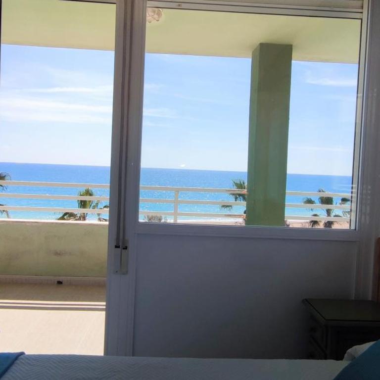 Baix Maestrat - Apartamento en 1ª línea de playa - Apartamento de 2 dormitorios - 11