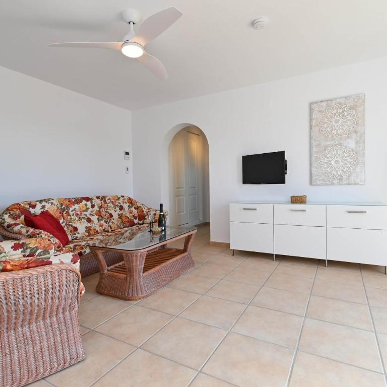 Villa Buenavista Moraira - Three-Bedroom Villa - 23