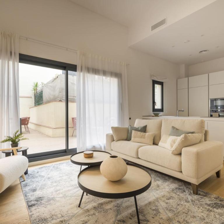 CATERINA Editorial - Three-Bedroom Apartment with Balcony - 2
