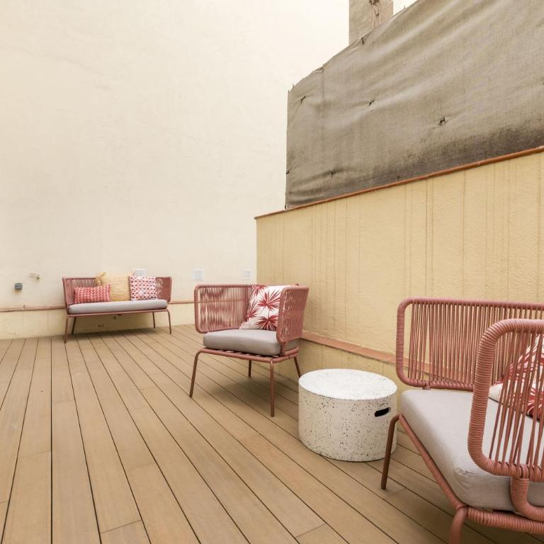 CATERINA Editorial - Three-Bedroom Apartment with Balcony - 5