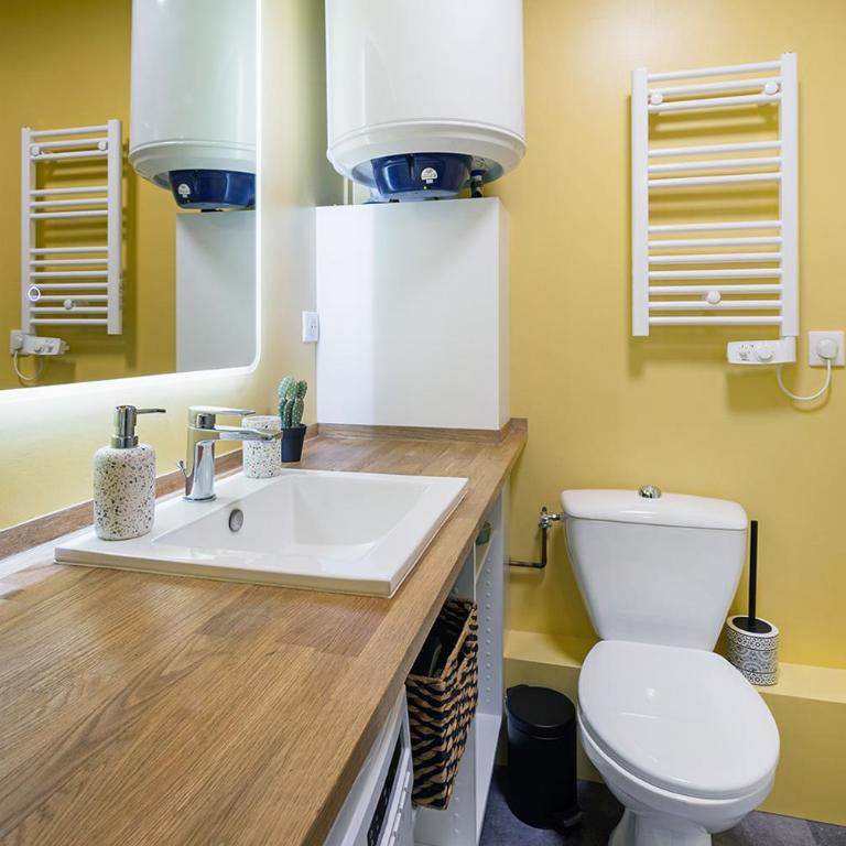 Joli studio - Parking Privé - WIFI Très Haut Débit - Au calme - Apartment mit 1 Schlafzimmer - 14