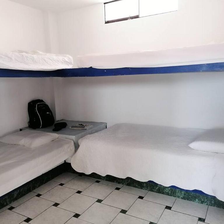 Casa de playa para 16 personas con piscina km 126 - Casa de 5 dormitorios - 17